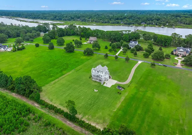Photo 4 of Single family home for sale at 2860 Anchor Watch Dr, Wadmalaw Island, SC 29487 | MLS# 26020523 | Listing updated on 2026-09-11