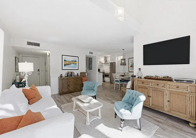 Photo 3 of Townhouse for sale at 197 High Hammock Villas, Johns Island, SC 29455 | MLS# 26013225 | Listing updated on 2026-09-17