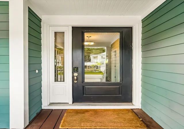 Photo 4 of Single family home for sale at 523 Amalie Farms Dr, Charleston, SC 29492 | MLS# 26020180 | Listing updated on 2026-09-10