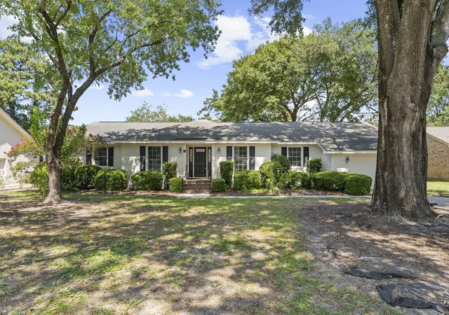 Photo 1 of Single family home for sale at 908 Searle Ct, Mount Pleasant, SC 29464 | MLS# 26023739 | Listing updated on 2026-08-22