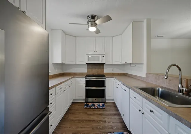 Photo 2 of Townhouse for sale at 107 Alyssa Ln, Summerville, SC 29483 | MLS# 26018422 | Listing updated on 2026-08-07