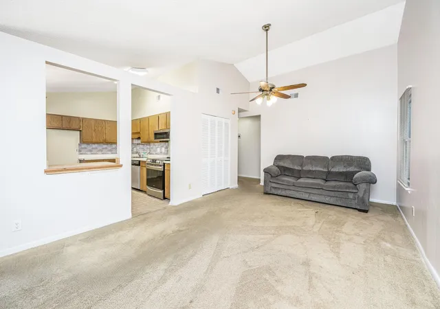 Photo 4 of Single family home for sale at 1029 Oakcrest Dr, Charleston, SC 29412 | MLS# 26018278 | Listing updated on 2026-09-02