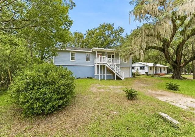 Photo 4 of Single family home for sale at 803 Savage Rd, Charleston, SC 29414 | MLS# 26021839 | Listing updated on 2026-09-10
