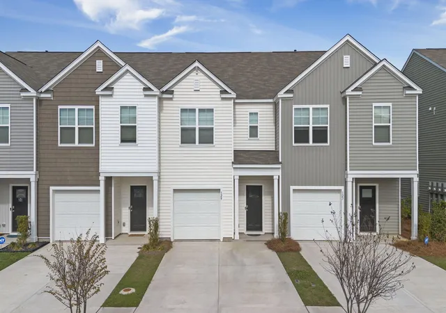 1st image of 129 Yarrow Wy, Moncks Corner, SC 29461 | MLS# 26008095
