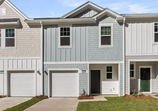 2nd image of 204 Halstead Dr, Moncks Corner, SC 29461 | MLS# 26015910