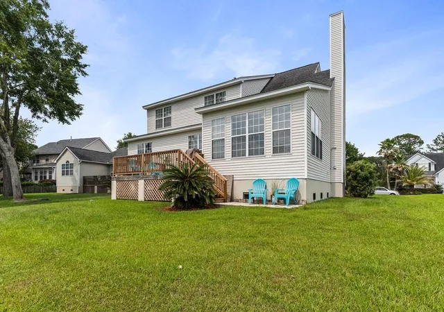 Homes for sale in Mount Pleasant, SC | 1864 Palmetto Isle Dr, Mount Pleasant, SC 29466 | MLS# 26016471