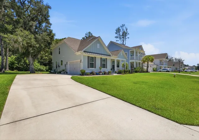Homes for sale in Hollywood, SC | 2017 Kings River Trl, Hollywood, SC 29449 | MLS# 26018737