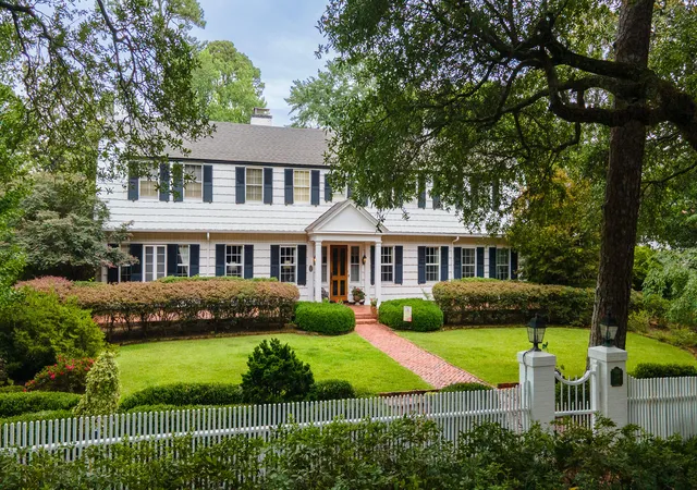 Photo 3 of Single family home for sale at 208 Se Boundary Ave, Aiken, SC 29801 | MLS# 26021480 | Listing updated on 2026-08-04