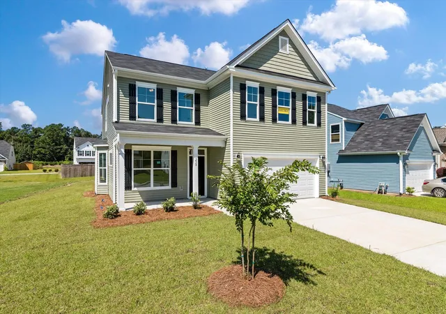 Photo 4 of Single family home for sale at 379 Blue Oak Dr, Moncks Corner, SC 29461 | MLS# 26015172 | Listing updated on 2026-10-05