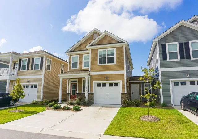 Photo 3 of Townhouse for sale at 3802 Poplar Grv Pl, Summerville, SC 29483 | MLS# 26007821 | Listing updated on 2026-10-05