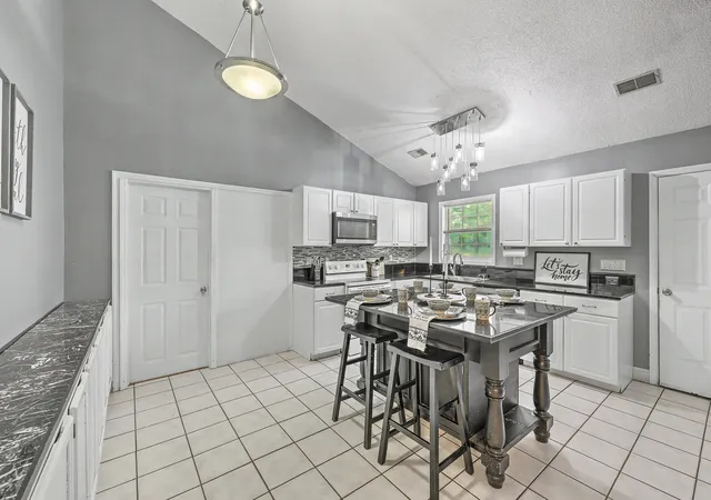 Photo 3 of Single family home for sale at 106 Bradd St, Summerville, SC 29483 | MLS# 26016605 | Listing updated on 2026-08-03