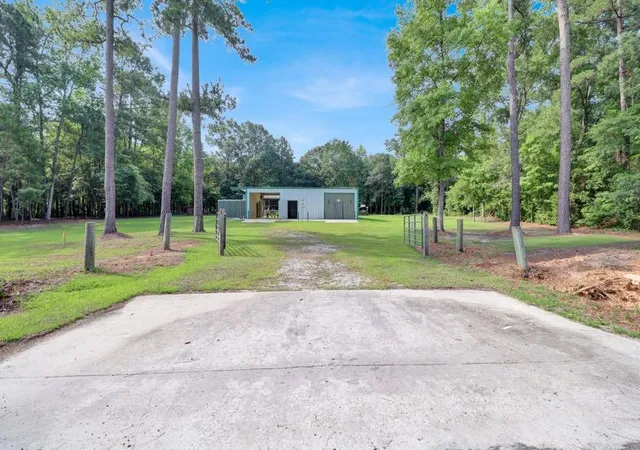 Photo 3 of Manufactured home for sale at 1181 Old Hwy 6, Cross, SC 29436 | MLS# 26018080 | Listing updated on 2026-09-14