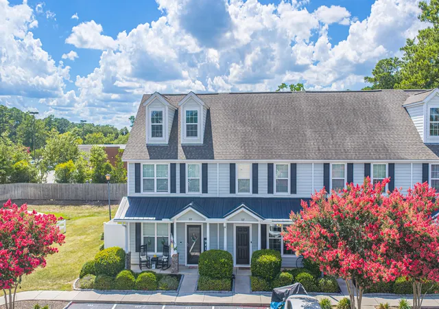 Photo 2 of Townhouse for sale at 507 Hemingway Cir, Summerville, SC 29483 | MLS# 26019751 | Listing updated on 2026-09-03