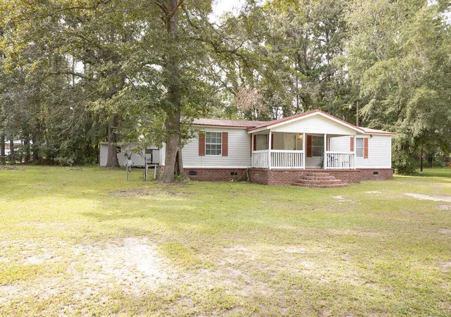 Homes for sale in Walterboro, SC | 206 Belfast Ln, Walterboro, SC 29488 | MLS# 26018935