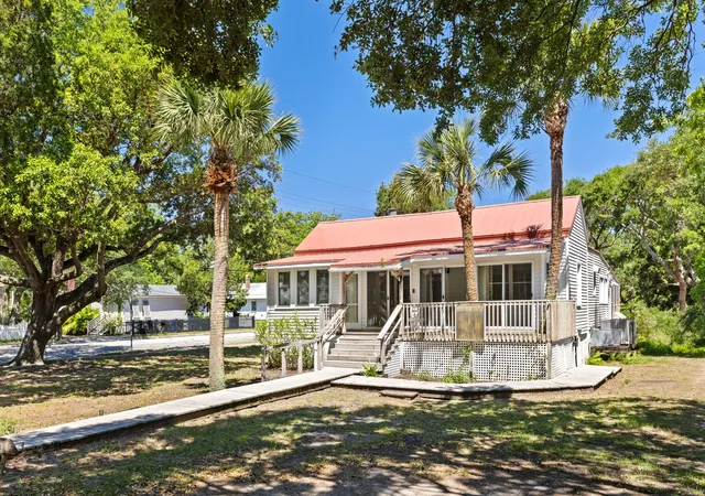 3rd image of 2250 Myrtle Ave, Sullivans Island, SC 29482 | MLS# 26018752