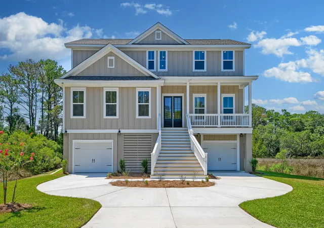 Photo 3 of Single family home for sale at 4147 Victory Pointe Dr, Mount Pleasant, SC 29466 | MLS# 26021933 | Listing updated on 2026-09-03