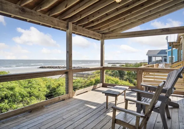 Photo 3 of Single family home for sale at 911 E Arctic Ave, Folly Beach, SC 29439 | MLS# 26021755 | Listing updated on 2026-09-19