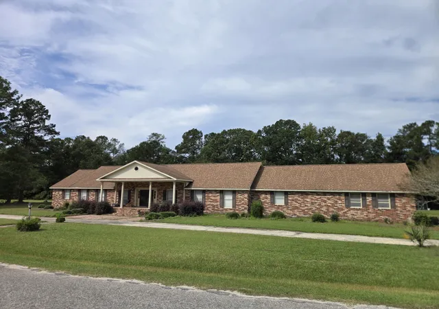Homes for sale in Saint George, SC | 224 Country Club Blvd, Saint George, SC 29477 | MLS# 26004191