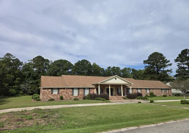 Homes for sale in Saint George, SC | 224 Country Club Blvd, Saint George, SC 29477 | MLS# 26004191