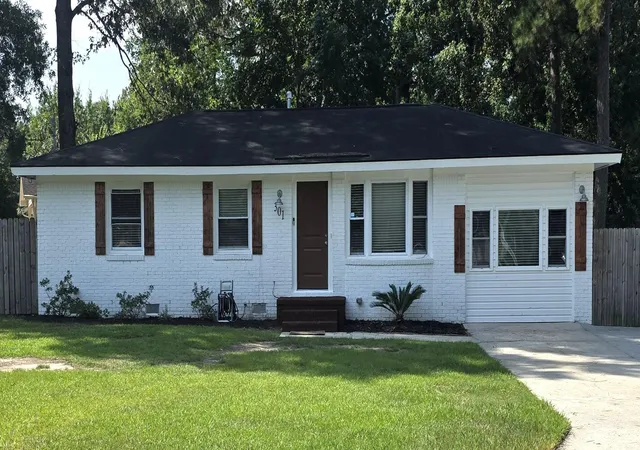 1st image of 301 Laurel Ave, Goose Creek, SC 29445 | MLS# 26023235