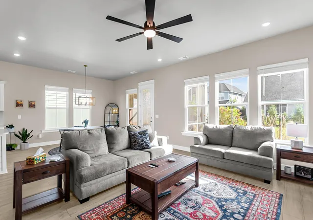 Photo 4 of Single family home for sale at 402 Parish Farms Dr, Summerville, SC 29486 | MLS# 26019636 | Listing updated on 2026-09-09