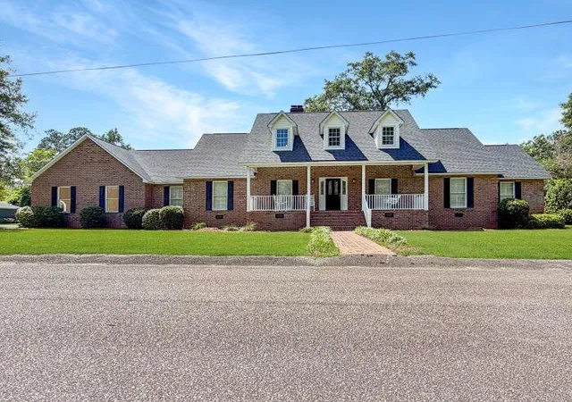Homes for sale in Saint George, SC | 117 Weathers St, Saint George, SC 29477 | MLS# 26018696