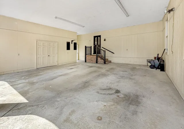 Homes for sale in Saint George, SC | 117 Weathers St, Saint George, SC 29477 | MLS# 26018696