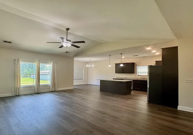 Photo 4 of Single family home for sale at 115 Silver Way Dr, Orangeburg, SC 29118 | MLS# 26022723 | Listing updated on 2026-08-14