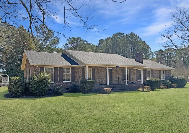 Homes for sale in Saint George, SC | 243 Country Club Blvd, Saint George, SC 29477 | MLS# 25005803
