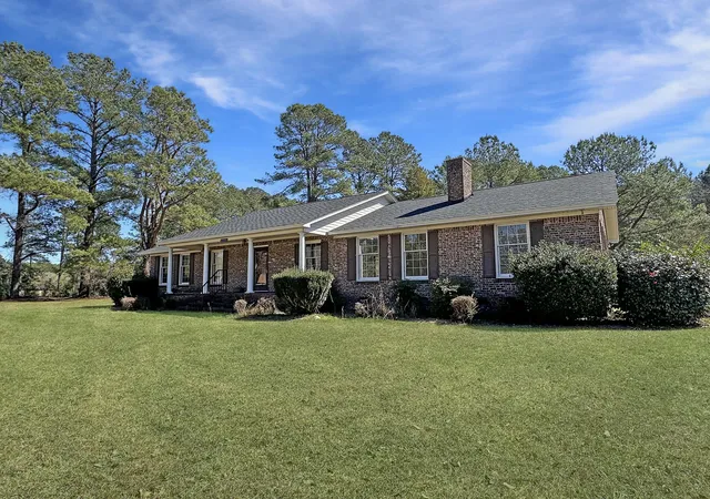 Homes for sale in Saint George, SC | 243 Country Club Blvd, Saint George, SC 29477 | MLS# 25005803