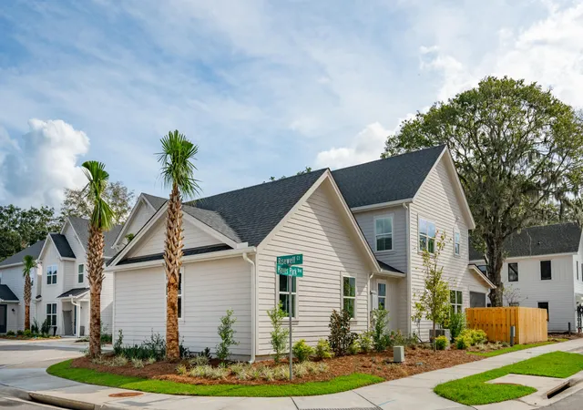 3rd image of 301 Livewell Ct #Lot 39, Johns Island, SC 29455 | MLS# 25027652
