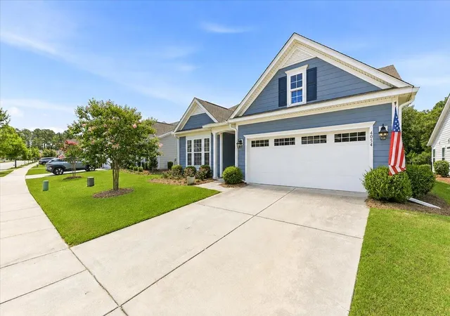 Photo 3 of Single family home for sale at 4054 Aspera Dr, Summerville, SC 29483 | MLS# 26018817 | Listing updated on 2026-09-01
