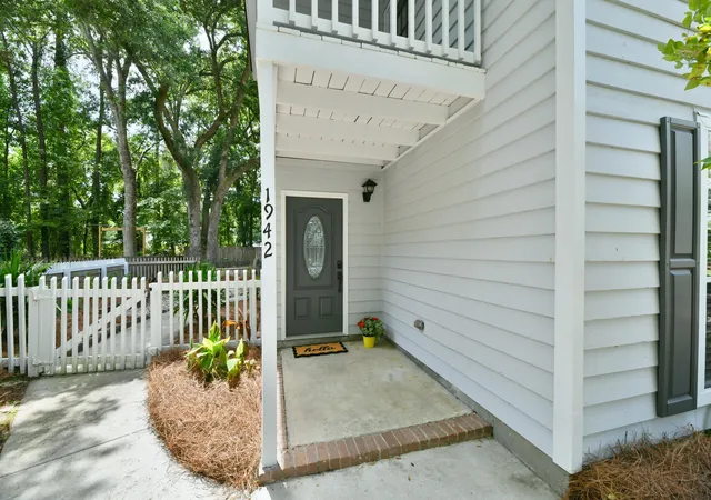 Homes for sale in Mount Pleasant, SC | 1942 Tison Ln, Mount Pleasant, SC 29464 | MLS# 26015691