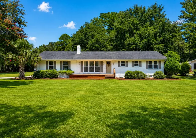 2nd image of 114 Reynolds Rd, Summerville, SC 29483 | MLS# 26021878