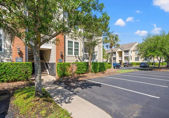 Homes for sale in Mount Pleasant, SC | 1600 Long Grv Dr, Mount Pleasant, SC 29464