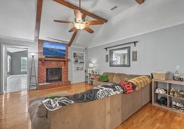 4th image of 413 Summercourt Dr, Summerville, SC 29485 | MLS# 26011286