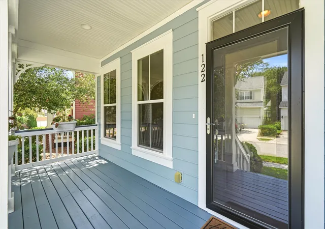 Photo 3 of Single family home for sale at 122 Ashley Bluffs Rd, Summerville, SC 29485 | MLS# 26024196 | Listing updated on 2026-09-14