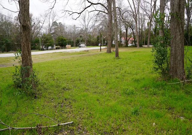 Homes for sale in Saint George, SC | 5636 Memorial Blvd, Saint George, SC 29477 | MLS# 26005825