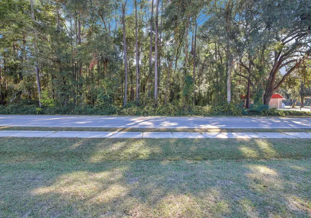3rd image of 8 Bruce K Smalls Dr, Beaufort, SC 29906 | MLS# 24000841