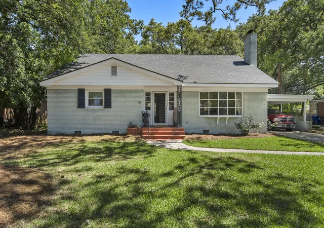 Photo 1 of Single family home for sale at 1846 Capri Dr, Charleston, SC 29407 | MLS# 26017059 | Listing updated on 2026-08-30
