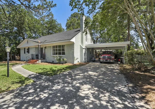 Photo 2 of Single family home for sale at 1846 Capri Dr, Charleston, SC 29407 | MLS# 26017059 | Listing updated on 2026-08-30