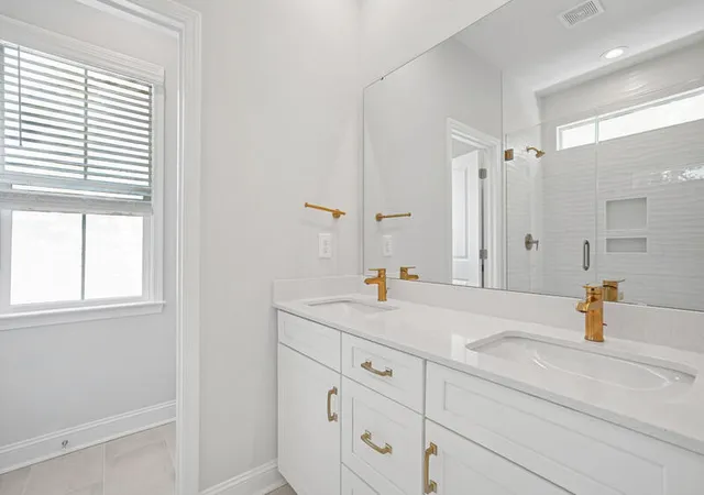 Photo 2 of Sale Pending at 442 Queenview Ln, Charleston, SC 29414 | MLS# 25025315 | Listing updated on 2026-07-13