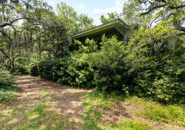 3rd image of 2180 Wappoo Hall Rd, Charleston, SC 29412 | MLS# 25013824