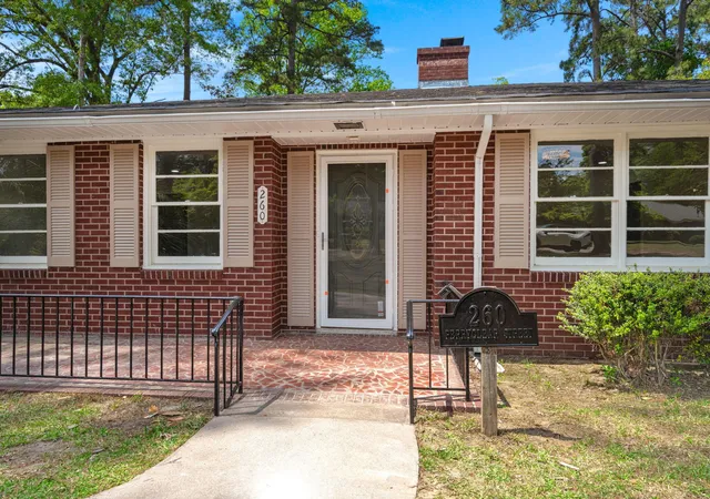 Photo 3 of Single family home for sale at 260 Perryclear St, Orangeburg, SC 29115 | MLS# 26011440 | Listing updated on 2026-08-28