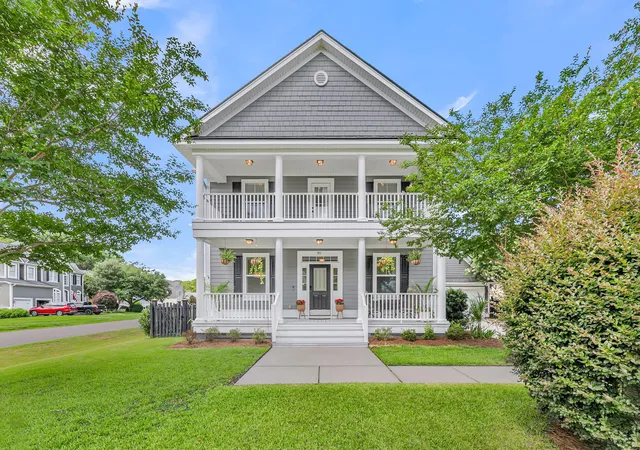 Photo 2 of Single family home for sale at 911 Hunt Clb Run, Charleston, SC 29414 | MLS# 26020809 | Listing updated on 2026-09-18