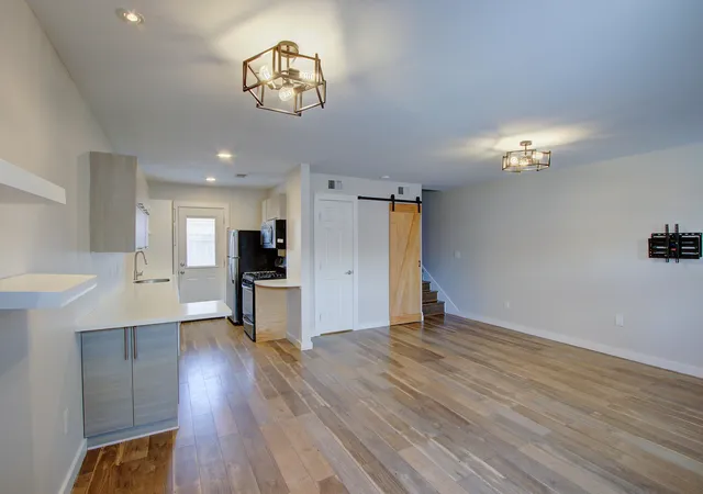 4th image of 134 Congress St #Apt B, Charleston, SC 29403 | MLS# 26022363