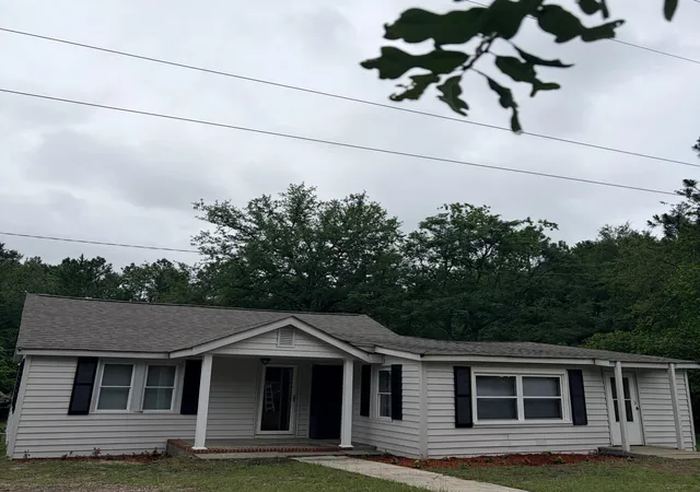 Photo 2 of Single family home for sale at 1147 Boiling Springs Rd, Barnwell, SC 29812 | MLS# 26017883 | Listing updated on 2026-08-31