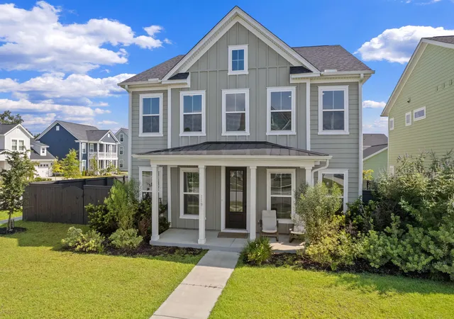 Photo 2 of Sale Pending at 119 Archdale St, Summerville, SC 29486 | MLS# 26021151 | Listing updated on 2026-09-15