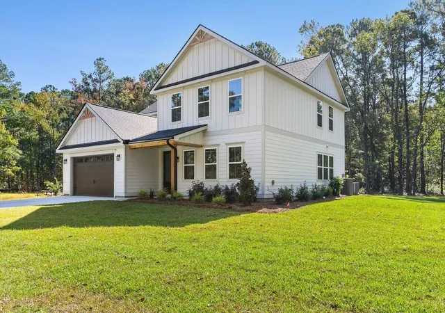Photo 2 of Single family home for sale at 6407 Farm House Rd, Ravenel, SC 29470 | MLS# 26021069 | Listing updated on 2026-08-29