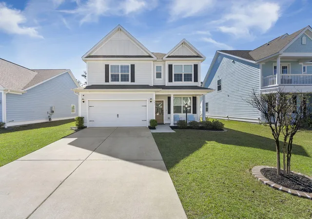 Photo 1 of Single family home for sale at 601 Yellow Leaf Ln, Summerville, SC 29486 | MLS# 26022340 | Listing updated on 2026-08-06